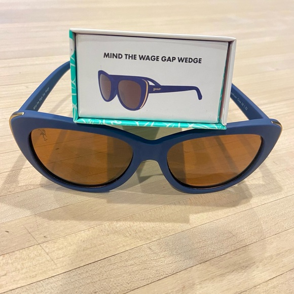 Goodr Navy Runway Sunglasses with Gold Accent - Picture 5 of 10